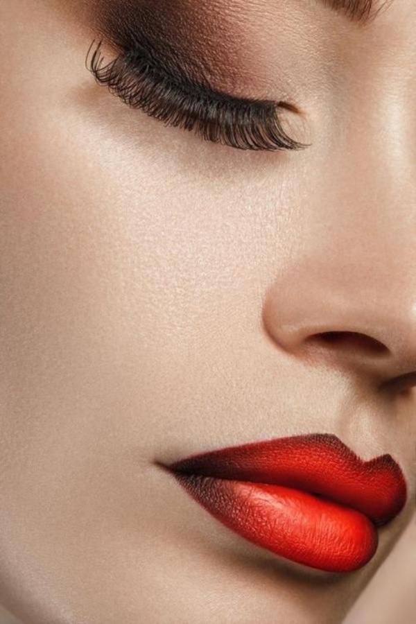 Ombre-lips-Inspiration-04 Top 10 Latest Beauty Trends That You Should Try