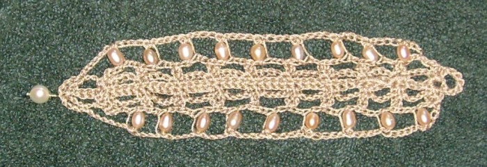 Pearl_crochet_bracelet_flat Stunning Crochet Patterns To Decorate Your Home & Make Accessories