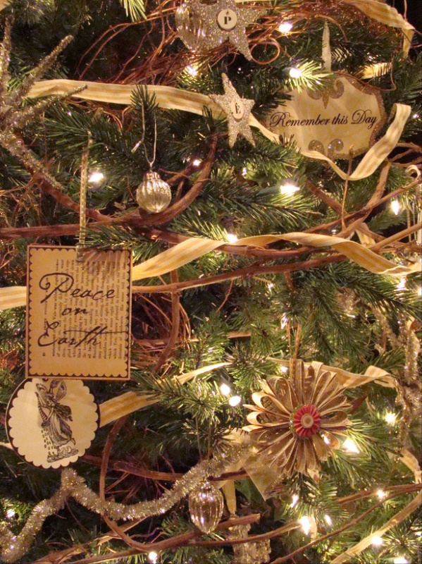 RMS_greeneyedmom-Christmas-tree_s3x4_lg 79 Amazing Christmas Tree Decorations