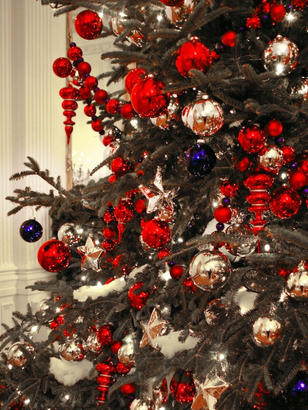 WHC08-EastRmTree_s3x4_lg 79 Amazing Christmas Tree Decorations