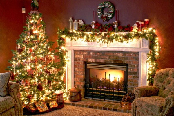 Warm-Christmas-Tree