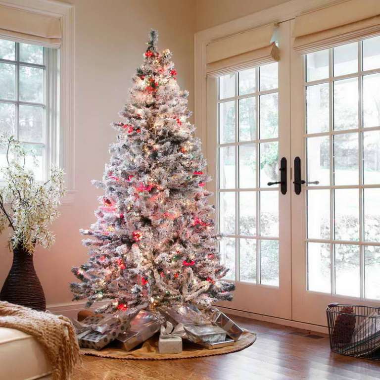 christmas-tree-decorating-ideas-2013-2014-1 65+ Dazzling Christmas Decorating Ideas for Your Home in 2020