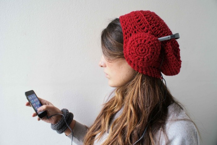 crochet-headphones1 Stunning Crochet Patterns To Decorate Your Home & Make Accessories