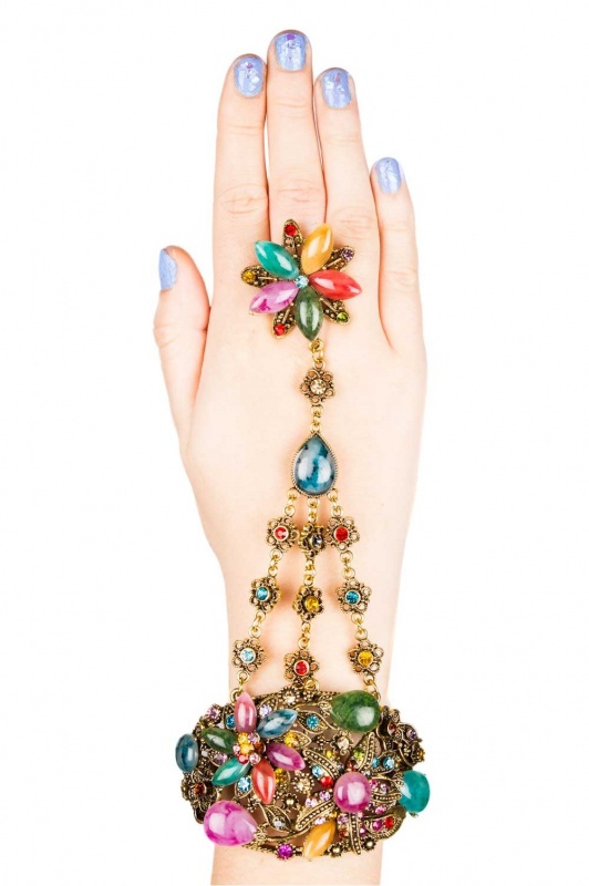 daisystreetaccessories_aw13_aug-_18-of-19_ 65 Hottest Hand Back Jewelry Pieces for 2020
