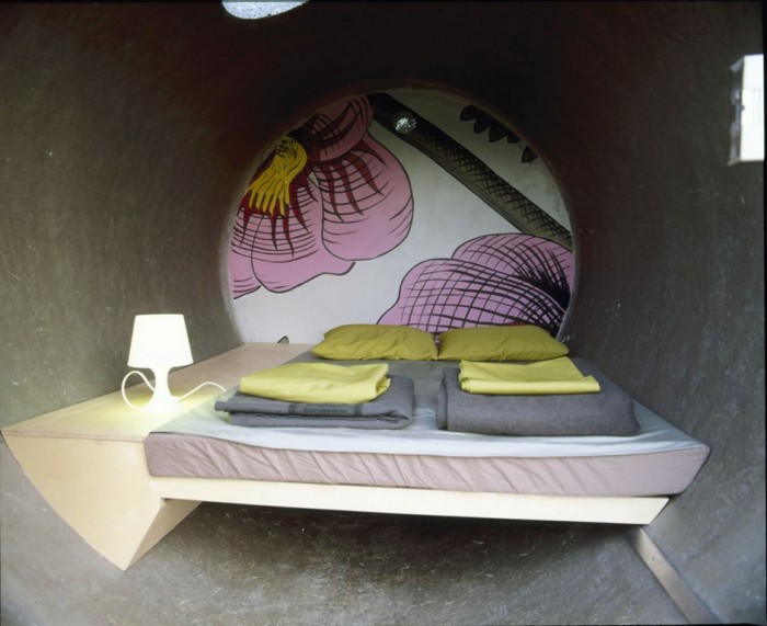 Top 30 World's Weirdest Hotels ... Never Seen Before! 28 das-park-hotel-cylindrical-pay-as-you-wish