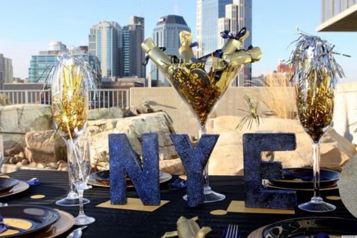 o-NEW-YEARS-EVE-DECORATIONS-facebook Awesome & Breathtaking Ideas for New Year's Holiday Decorations