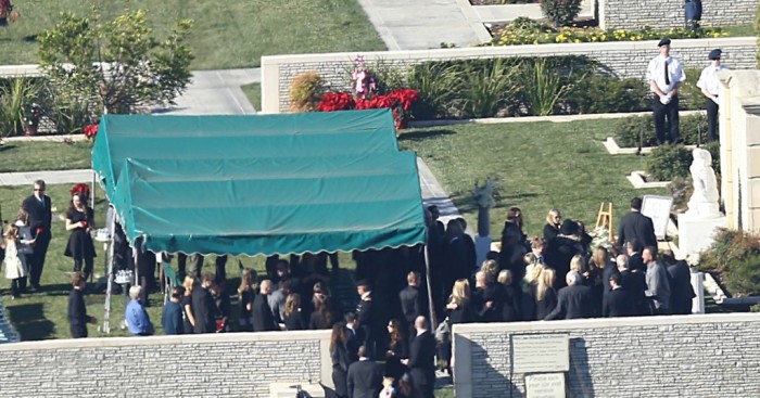 Paul Walker's Brother,Cody Walker , Will Complete His Role in Fast & Furious 7, Do You Like Him? 17 paul-walker-funeral-1200x630