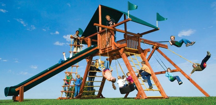15 Tips to Help You Save Money on Entertainment 23 play-centers-1-big