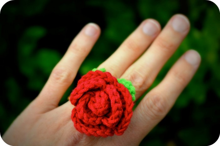 rose-ring-crochet
