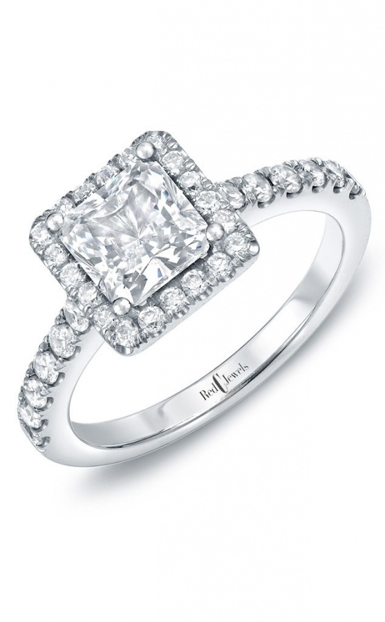 rs_634x1024-130927134045-634.Kaley-Kuoco-Engagement-Ring.jl.092713