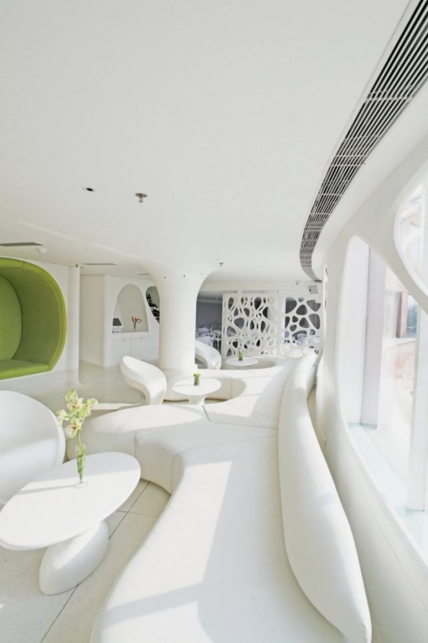 sofa-of-Modern-Restaurant-with-White-and-Soft-Organic-Interior