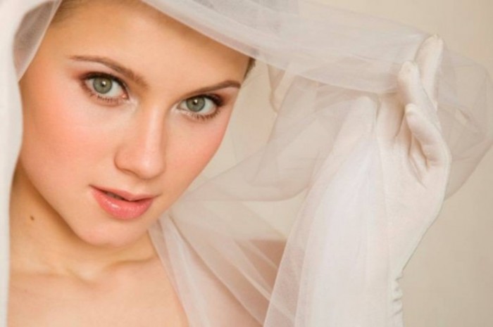 soft bridal make up