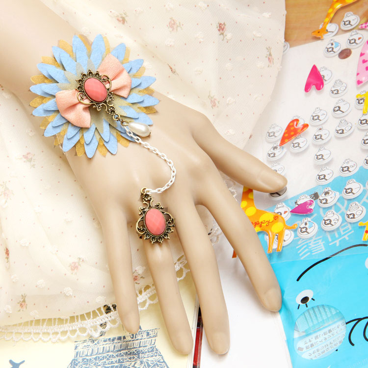 65 Hottest Hand Back Jewelry Pieces 28 vintage-bracelet-Sweet-accounterment-vintage-lace-accessories-ring-band-bracelet-one-piece-chain-female-wrist-length