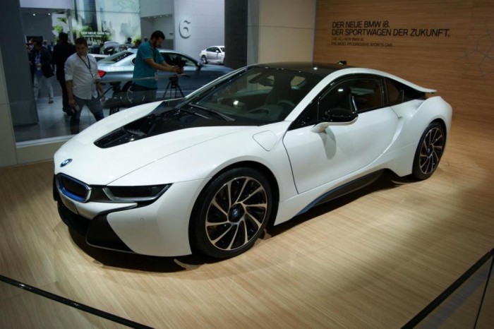 2014-BMW-i8-313 2014 BMW Cars for More Luxury to Enjoy Driving on the Road