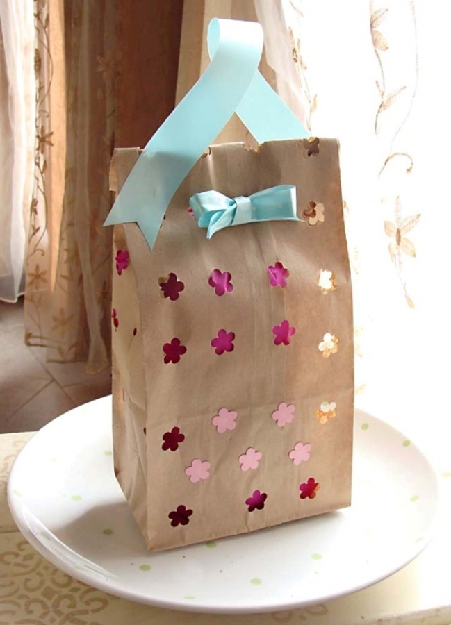 6a011570601a80970b0147e261ec3c970b-800wi 40 Creative & Unusual Gift Wrapping Ideas
