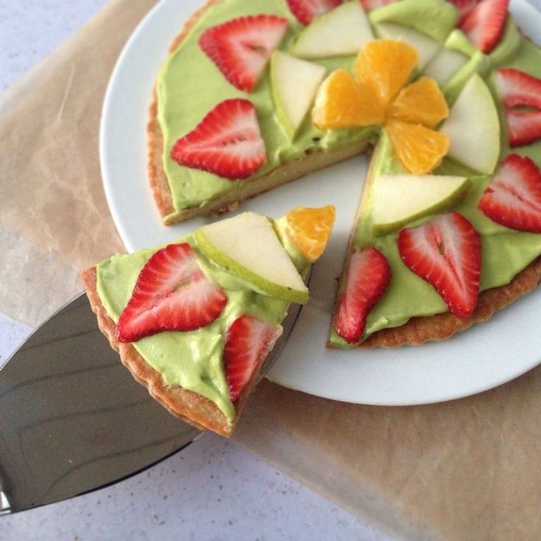 Do You Like Fruit Pizza? Learn How to Make It on Your Own 7 89ddd19d208ff922ccf259ecd0c56241