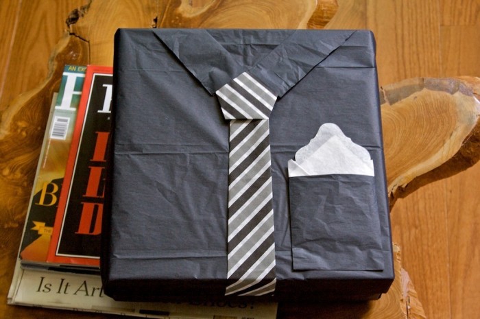Boy-Wrapping-Full-060 40 Creative & Unusual Gift Wrapping Ideas