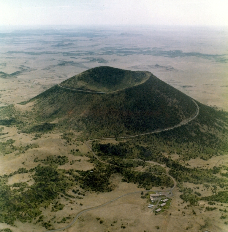 Capulin-Volcano-Road 55 Most Fascinating & Weird Roads Like These Before?