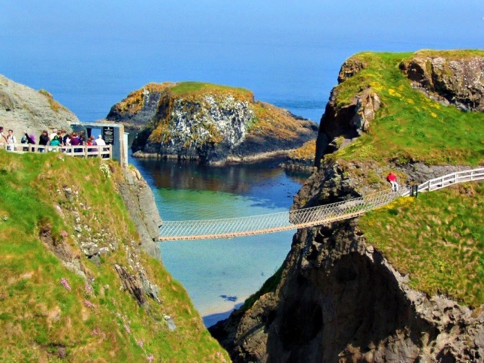 Carrick-a-Rede-Rope-Bridge-Northern-Ireland1 The World’s 15 Scariest Bridges that Will Freeze Your Heart