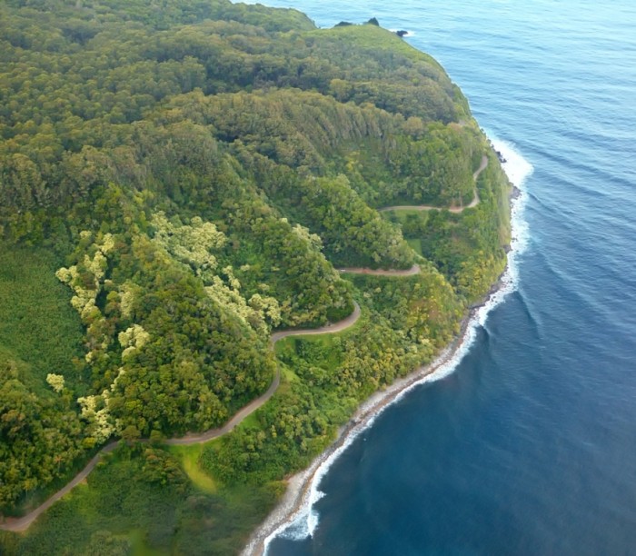 Hana-Highway11 55 Most Fascinating & Weird Roads Like These Before?