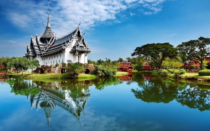 Top 10 Greatest Countries to Retire 46 Historic-House-Thailand