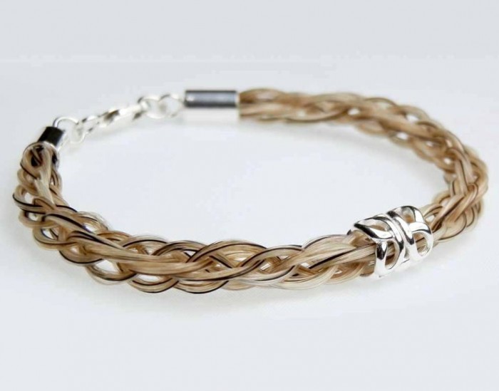 Solace-horse-hair-bracelet-butterfly-bead