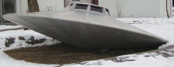 Top 10 Biggest Weird Government Secrets that You Do Not Know 3 UFO_Bremerhaven-Grünhöfe-1024x396