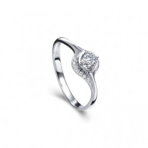 35 Fascinating & Stunning Round Solitaire Engagement Rings | Pouted.com