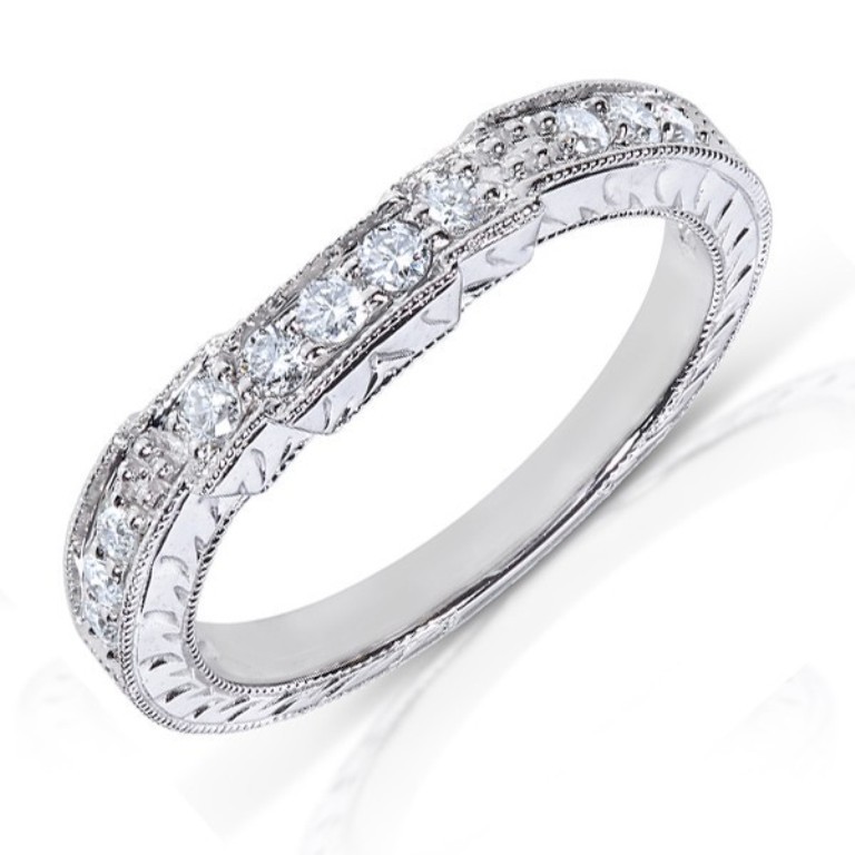 antique-round-diamond-wedding-band-for-her-in-white-gold