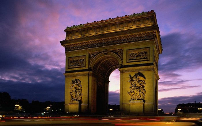 arc-de-triomphe-at-dusk-paris-france_1680x1050_74032