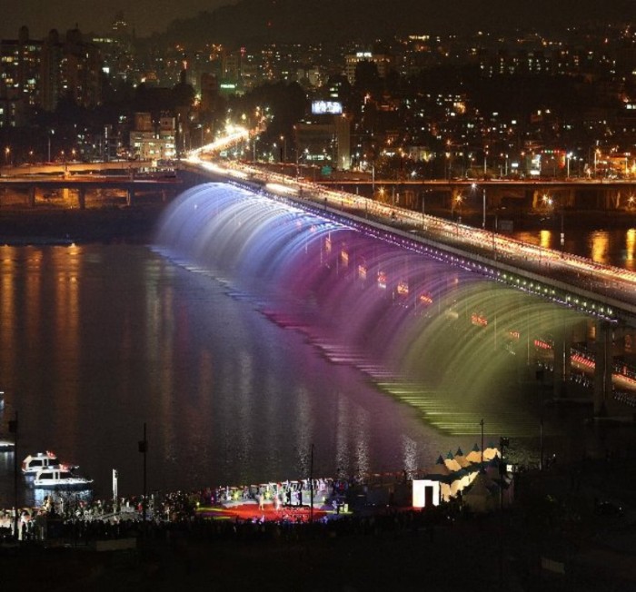 Have You Ever Seen Breathtaking & Weird Bridges Like These Before? 64 article_11182142480