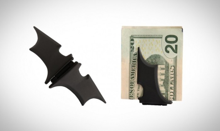 Best 35 Money Clips for Men 5 batman-clip-03301-970x582