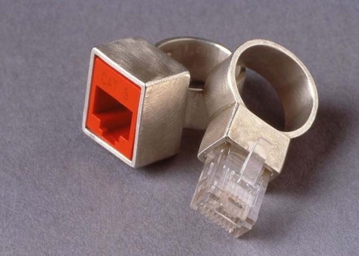 cable-connector-rings 40 Unique & Unusual Wedding Rings for Him & Her