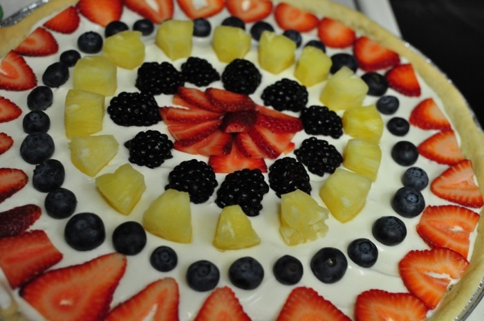 dsc_0122 Do You Like Fruit Pizza? Learn How to Make It on Your Own