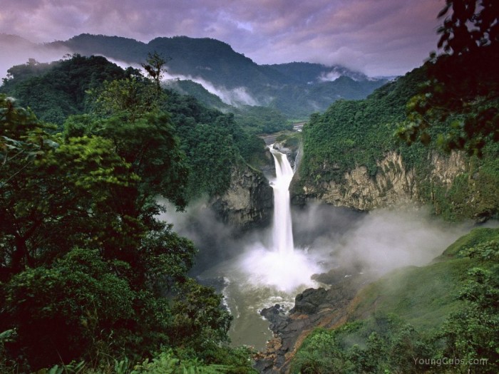 Top 10 Greatest Countries to Retire 2 ecuador-falls