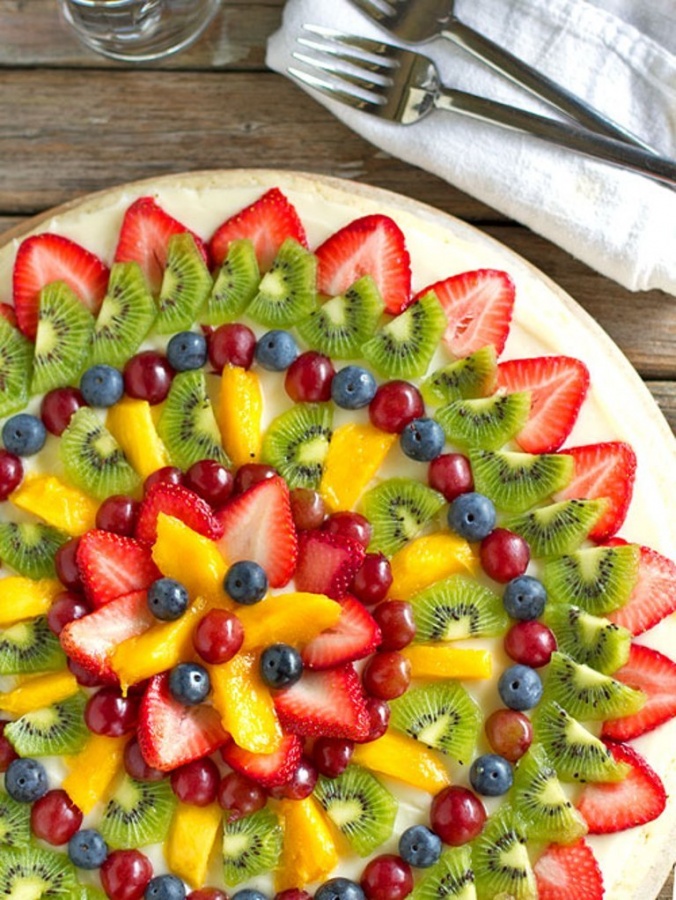 fruit-pizza-2 Do You Like Fruit Pizza? Learn How to Make It on Your Own