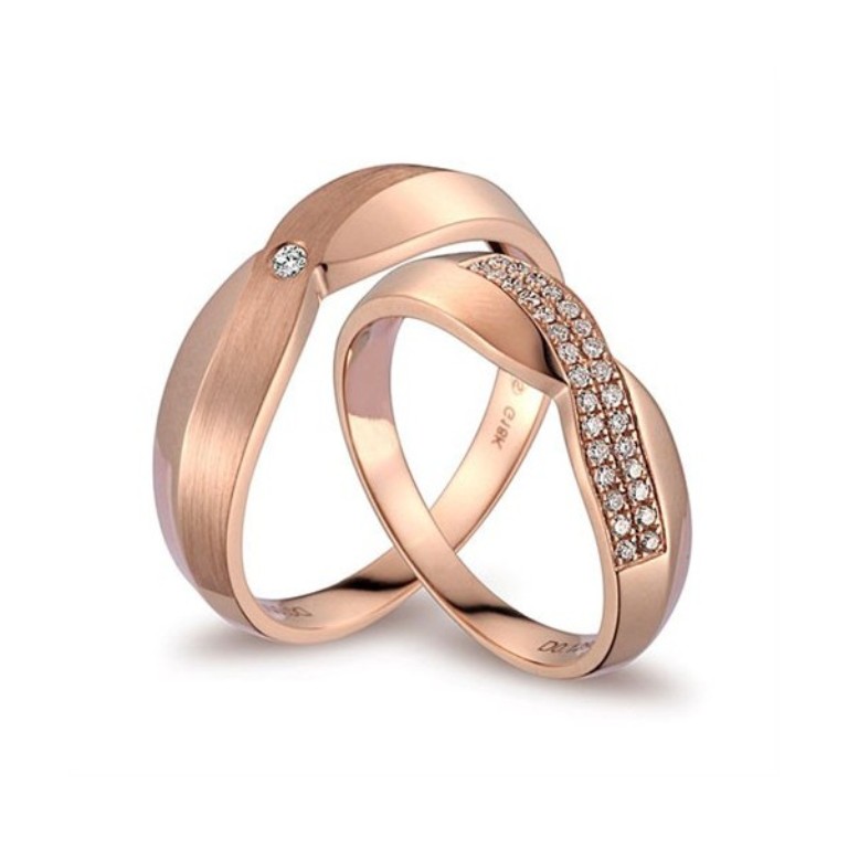 luxurious-diamond-couples-wedding-ring-bands-on-18k-rose-gold
