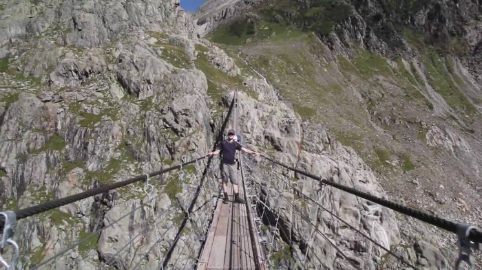 maxresdefault The World’s 15 Scariest Bridges that Will Freeze Your Heart