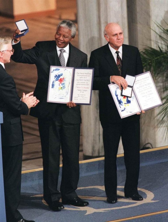 nelson-mandela-and-de-klerk-were-jointly-awarded-the-nobel-peace-prize-at-a-ceremony-in-oslo-norway-on-dec-10-1993-de-klerk-would-go-on-to-serve-as-one-of-mandelas-deputy-presidents The Anti-apartheid Icon “ Nelson Mandela ” Who Restored His People’s Pride
