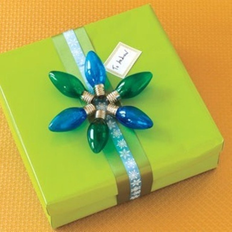 packaging-christmas-gift-12 40 Creative & Unusual Gift Wrapping Ideas