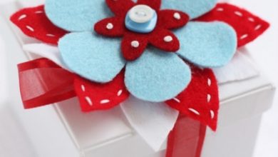 red and aqua gift wrapping 40 Creative & Unusual Gift Wrapping Ideas - Gift ideas 5