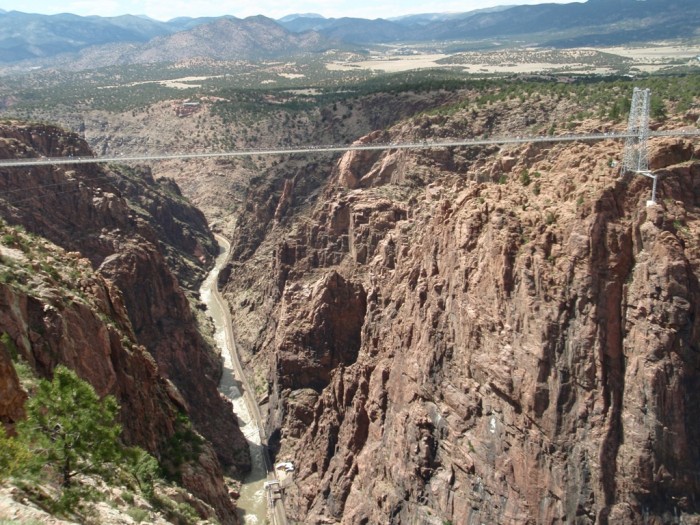 The World’s 15 Scariest Bridges that Will Freeze Your Heart 38 royal-gorge-bridge