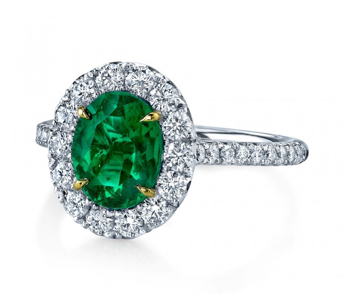 sparkly-engagement-rings-emerald-main 60 Magnificent & Breathtaking Colored Stone Engagement Rings