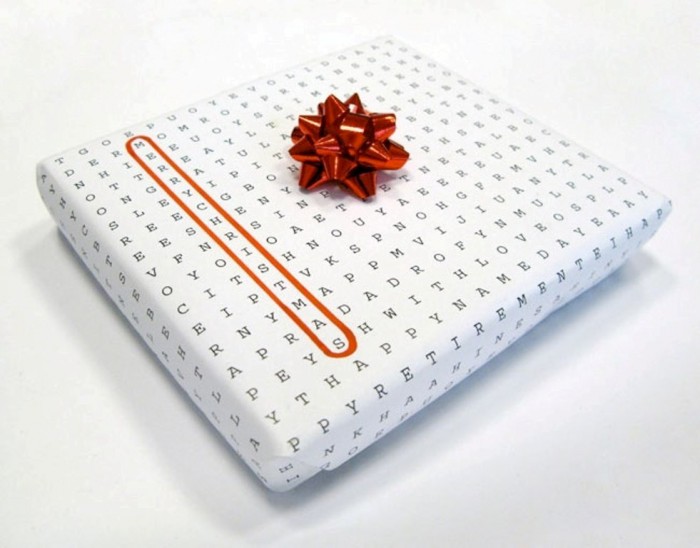 40 Creative & Unusual Gift Wrapping Ideas 31 universal-wrapping-paper-1