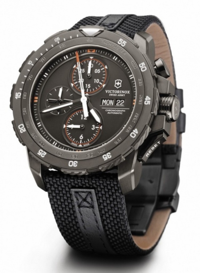 victorinox-alpnach-mechanical-chronograph-special-edition-watch Best 35 Military Watches for Men