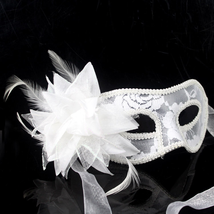 799332408_640 89+ Most Stylish Masquerade Masks in 2020