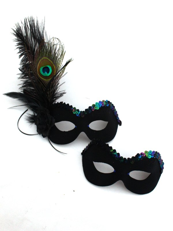 Couples-Peacock-Masks 89+ Most Stylish Masquerade Masks in 2020