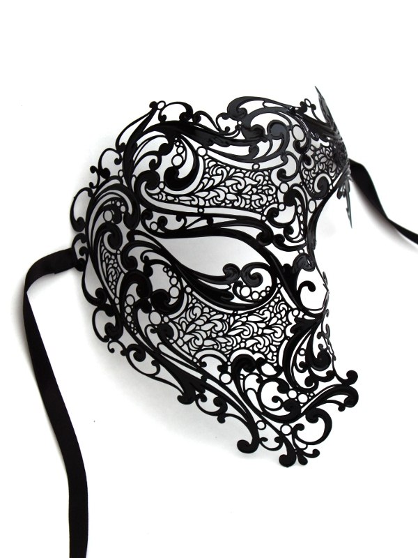 Large-Metal-Full-Face-Phantom-Mask 89+ Most Stylish Masquerade Masks in 2020