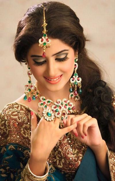 Bridal-Jewellery-Sets-For-Pakistani-Brides-007 Most Stunning Designs Of Pakistani Bridal Jewels
