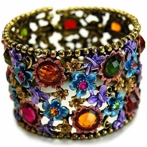 img-thing These 25+ Multicolor Jewels Will Live Up Your Outfit And Uplift Your Mood As Well